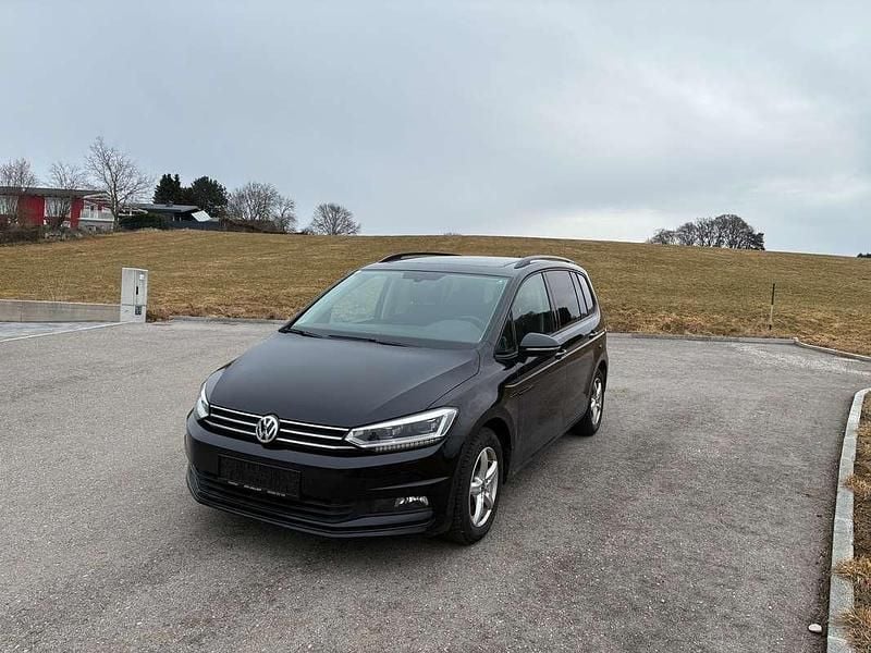Gebraucht VW Touran Comfortline 116 PS (85 kW) 2019 Schwarz Van / Kleinbus