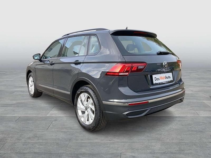 Gebraucht VW Tiguan Life 150 PS (110 kW) 2021 Grau SUV
