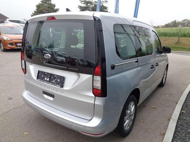 Gebraucht Ford Tourneo Connect Trend 102 PS (75 kW) 2024 Silber Van / Kleinbus