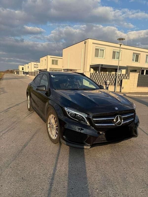 Gebraucht Mercedes GLA220 170 PS (125 kW) 2014 SUV