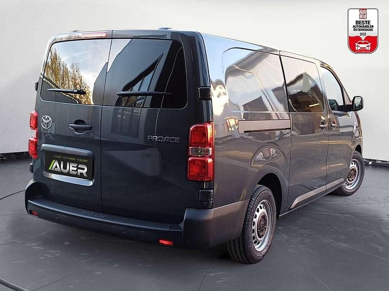 Neu Toyota Proace 144 PS (105 kW) 2025 Grau Van / Kleinbus