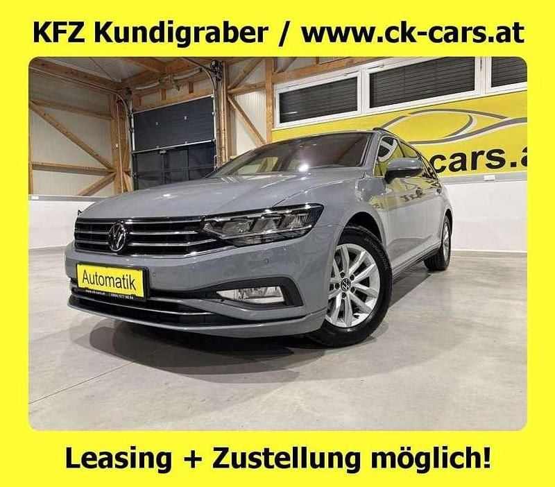 Gebraucht VW Passat 150 PS (110 kW) 2023 Grau Kombi