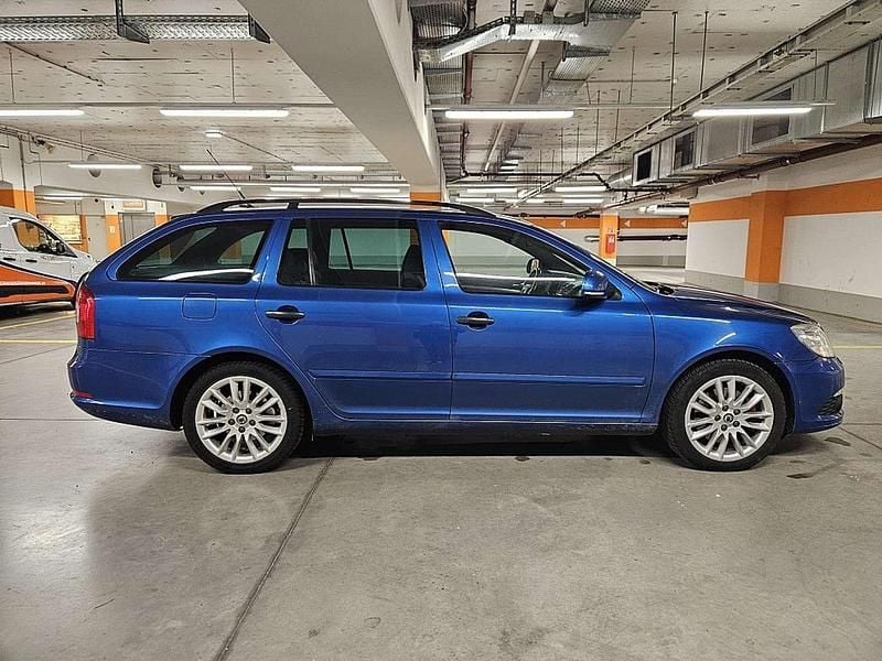 Gebraucht Skoda Octavia RS 170 PS (125 kW) 2010 Blau Kombi