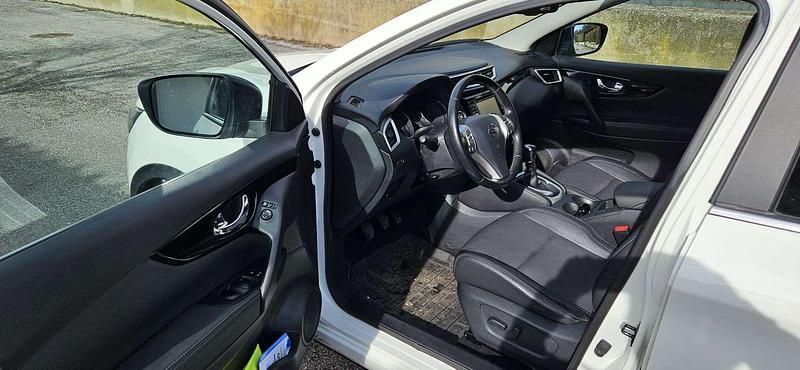 Gebraucht Nissan Qashqai Tekna 131 PS (96 kW) 2015 Weiß SUV
