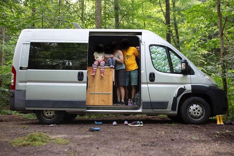 Silber Gebraucht 2009 Peugeot Boxer Van | € 19.900 - Bild 1/4