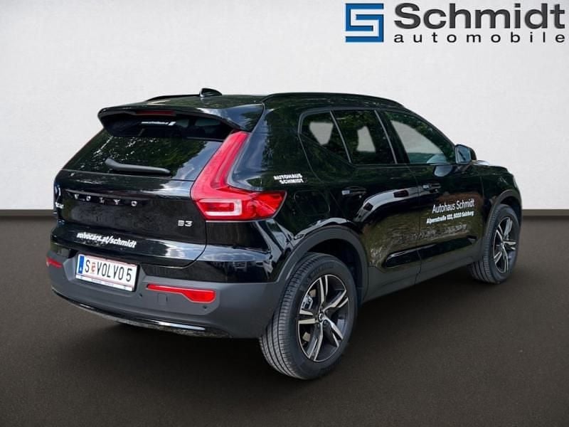 Neu Volvo XC40 Plus 163 PS (119 kW) 2025 SUV