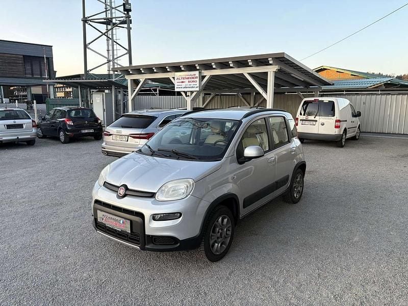 Gebraucht Fiat Panda 4x4 Rock 86 PS (63 kW) 2013 Grau Kleinwagen