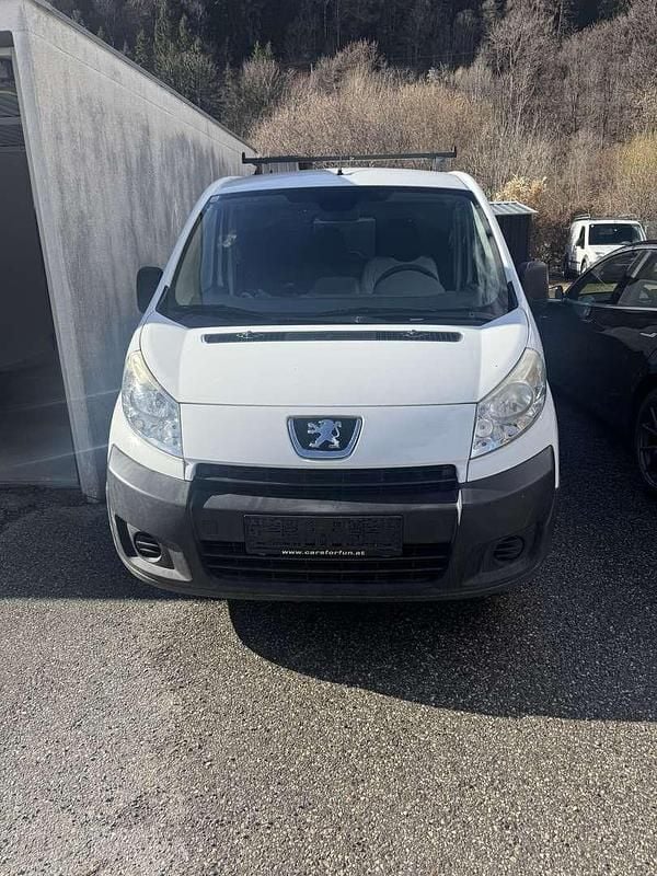 Gebraucht Peugeot TePee 128 PS (94 kW) 2011 Kombi