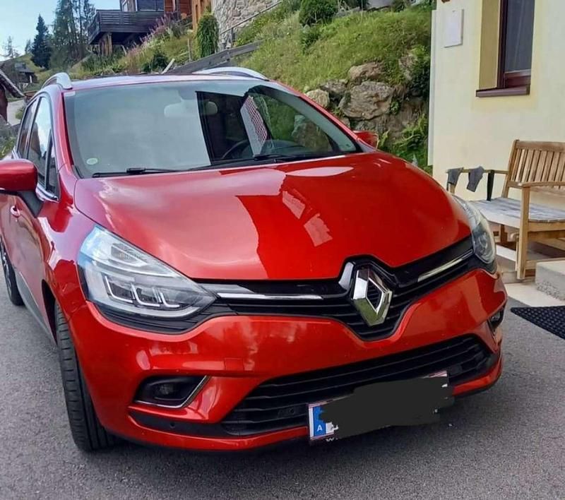Gebraucht Renault Clio GrandTour Intens 90 PS (66 kW) 2019 Rot Kombi