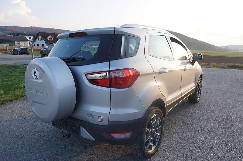 Gebraucht Ford Ecosport Titanium 125 PS (91 kW) 2014 Silber SUV