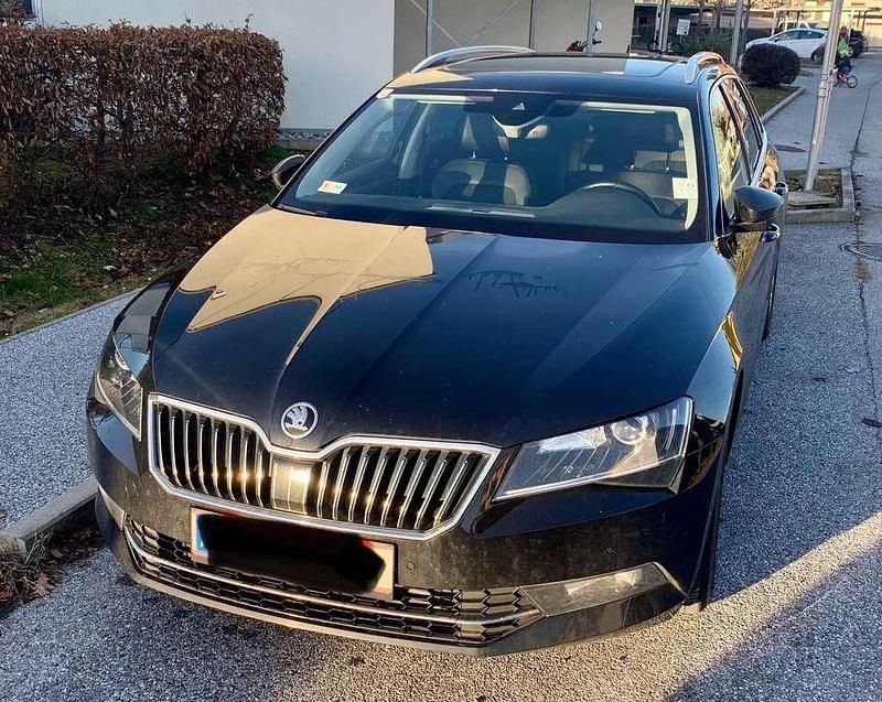 Gebraucht Skoda Superb Style 120 PS (88 kW) 2017 Schwarz Kombi