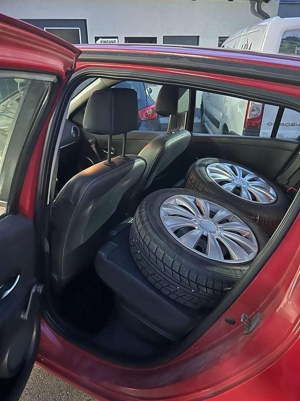 Gebraucht Renault Clio II Expression 75 PS (55 kW) 2006 Rot Limousine