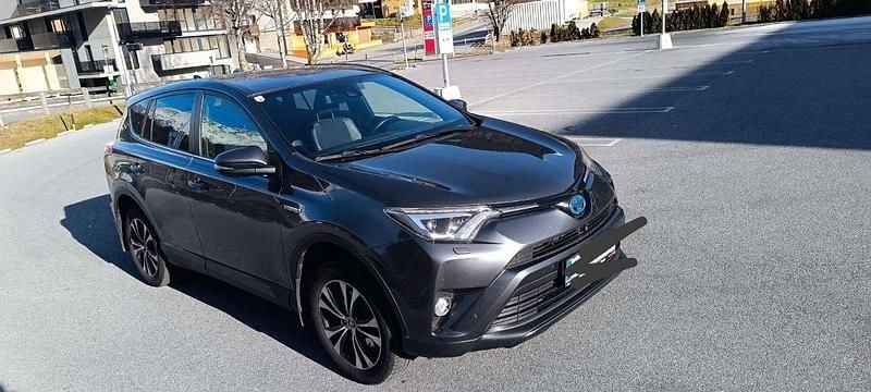 Gebraucht 2016 Toyota RAV4 Hybrid Executive SUV | € 17.000 (Fairer Preis) - Bild 1/3