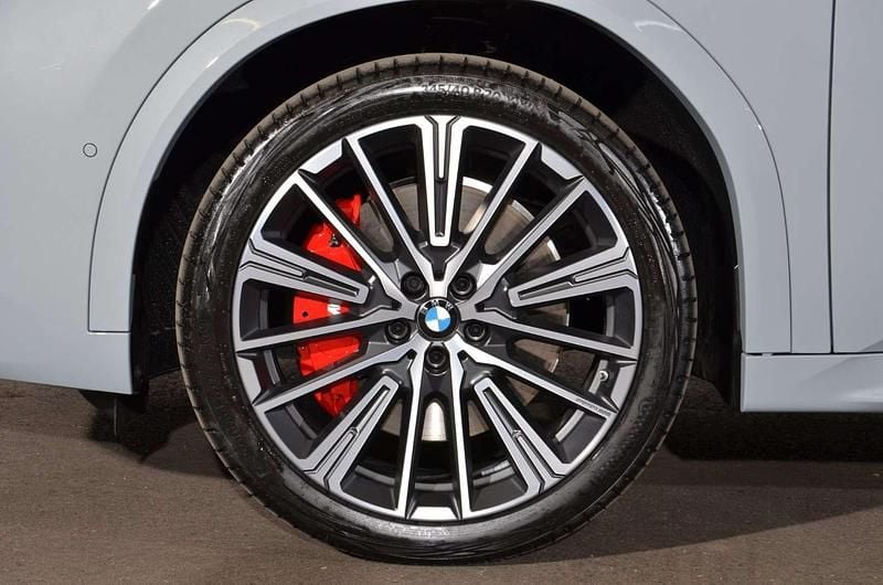 Gebraucht BMW X2 Efficient Dynamics 150 PS (110 kW) 2024 M brooklyn grau SUV