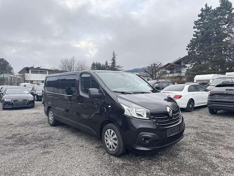 Schwarz Gebraucht 2016 Renault Trafic Expression Van | € 13.200 - Bild 1/4