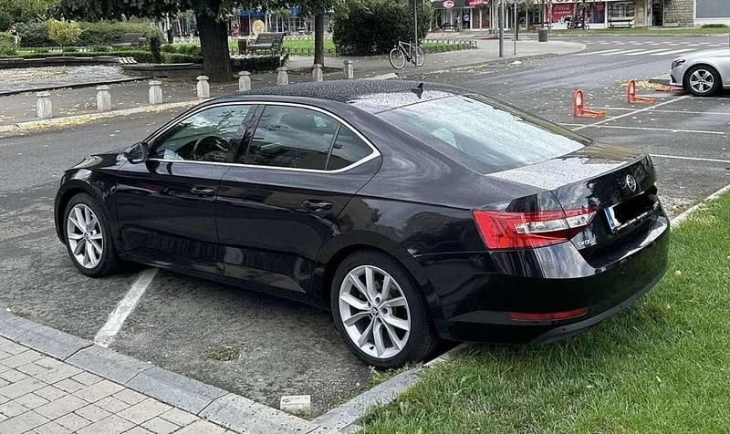 Gebraucht Skoda Superb 150 PS (110 kW) 2016 Schwarz Limousine