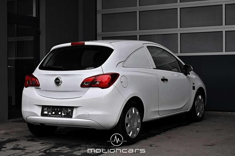 Gebraucht Opel Corsavan 69 PS (50 kW) 2017 Weiß Kleinwagen