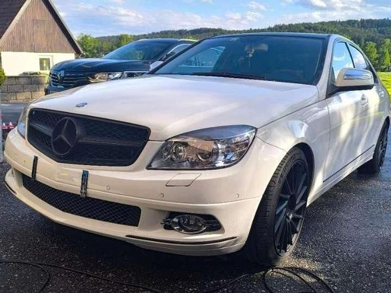 Gebraucht Mercedes C180 Elegance 156 PS (114 kW) 2008 Weiß Limousine