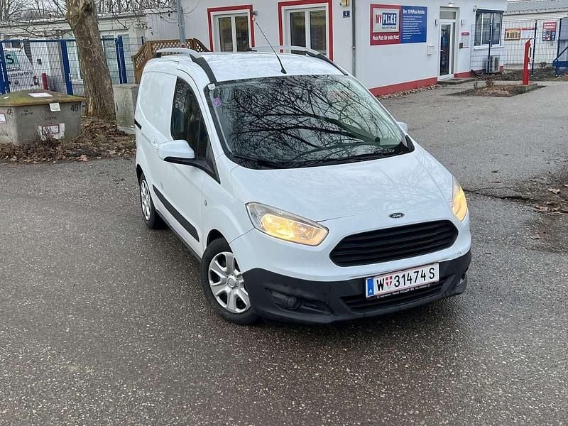 Gebraucht Ford Tourneo Trend 75 PS (55 kW) 2018 Kombi