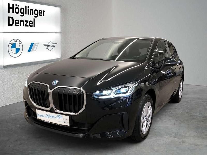 Gebraucht BMW 225 Efficient Dynamics 136 PS (100 kW) 2022 Schwarz Van / Kleinbus