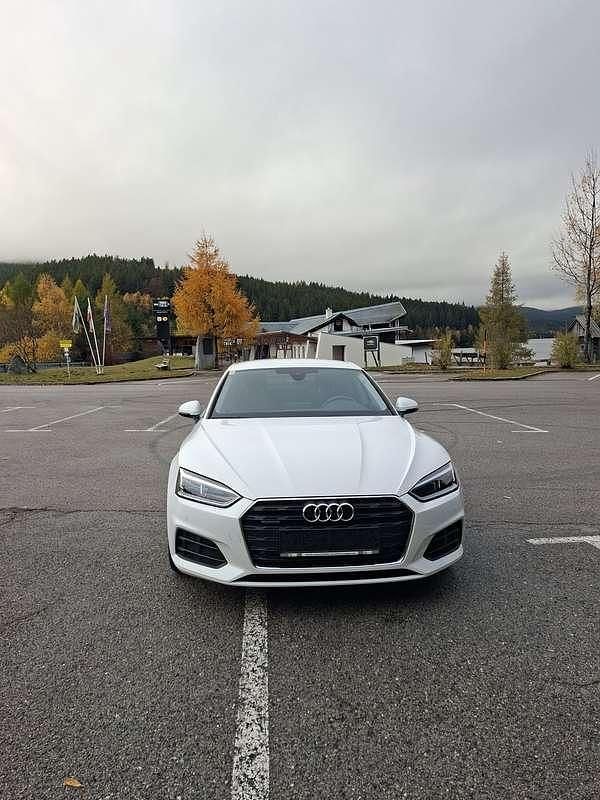 Gebraucht Audi A5 Sportback Sport 218 PS (160 kW) 2017 Weiß Kleinwagen