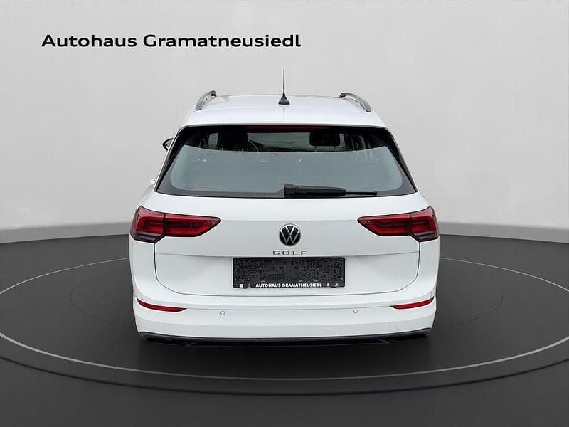 Gebraucht VW Golf VIII Life 116 PS (85 kW) 2022 Weiss  normal Kombi
