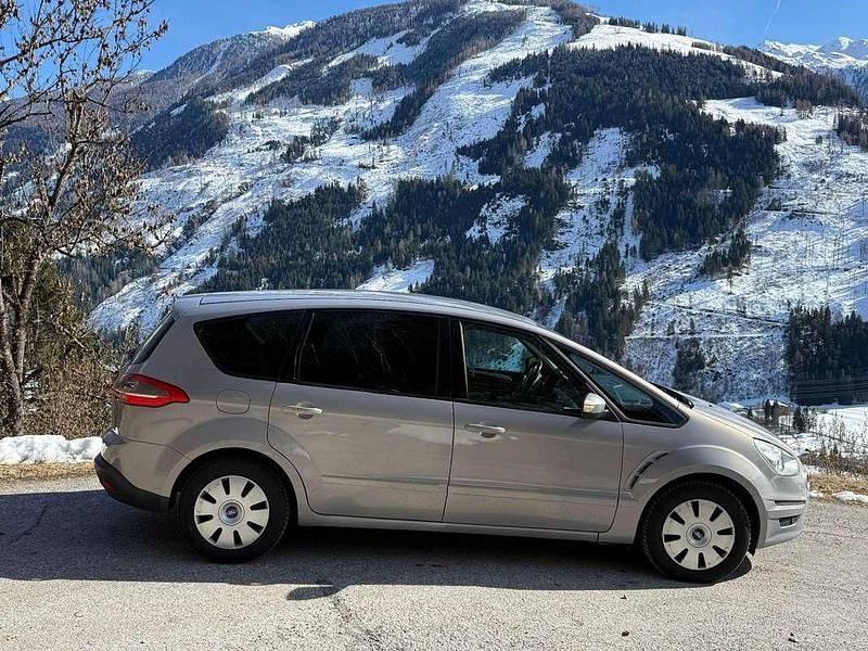 Gebraucht Ford S-MAX Trend 116 PS (85 kW) 2011 Van / Kleinbus