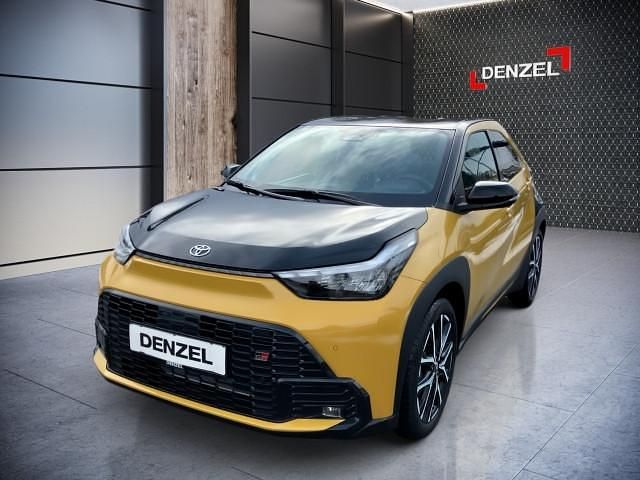 Neu Toyota Aygo X Sport 92 PS (67 kW) 2026 Mustard yellow metal SUV