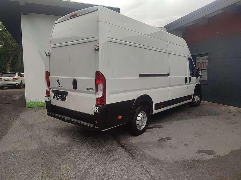 Gebraucht Peugeot Boxer S 140 PS (102 kW) 2021 Weiß Van