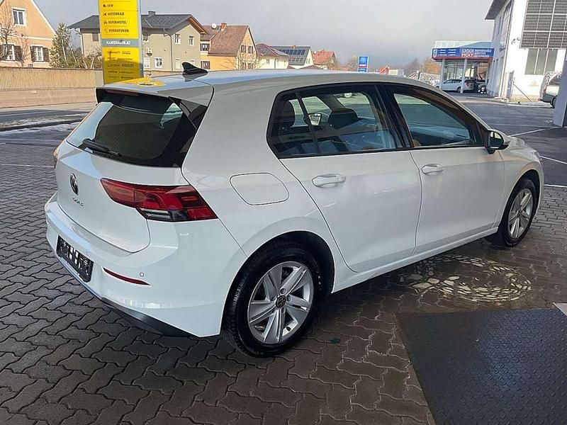 Gebraucht VW Golf VIII 110 PS (80 kW) 2022 Kleinwagen