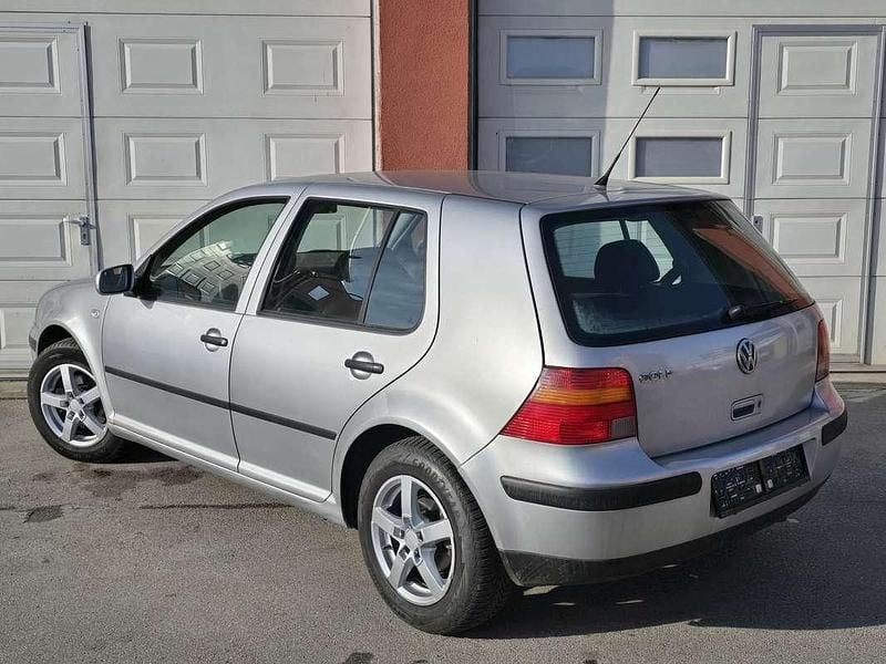 Gebraucht VW Golf IV 101 PS (74 kW) 2002 Silber Limousine