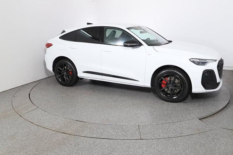 Gebraucht Audi Q5 Sportback Ambiente 204 PS (150 kW) 2025 Weiss  normal SUV