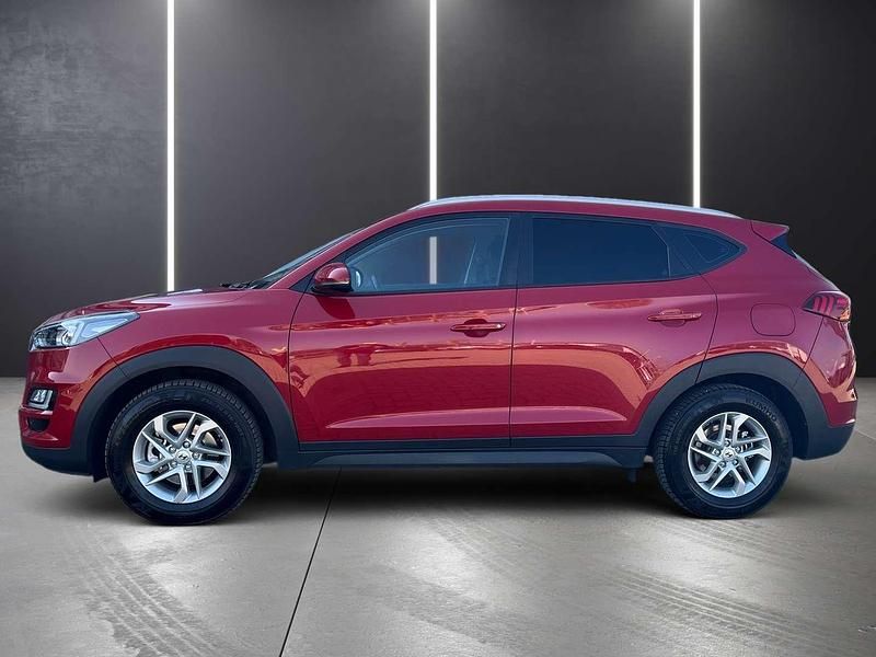 Gebraucht Hyundai Tucson 136 PS (100 kW) 2018 Rot SUV