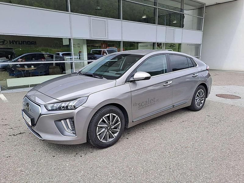 Gebraucht Hyundai Ioniq 100 kW (136 PS) 2022 Grau Kleinwagen