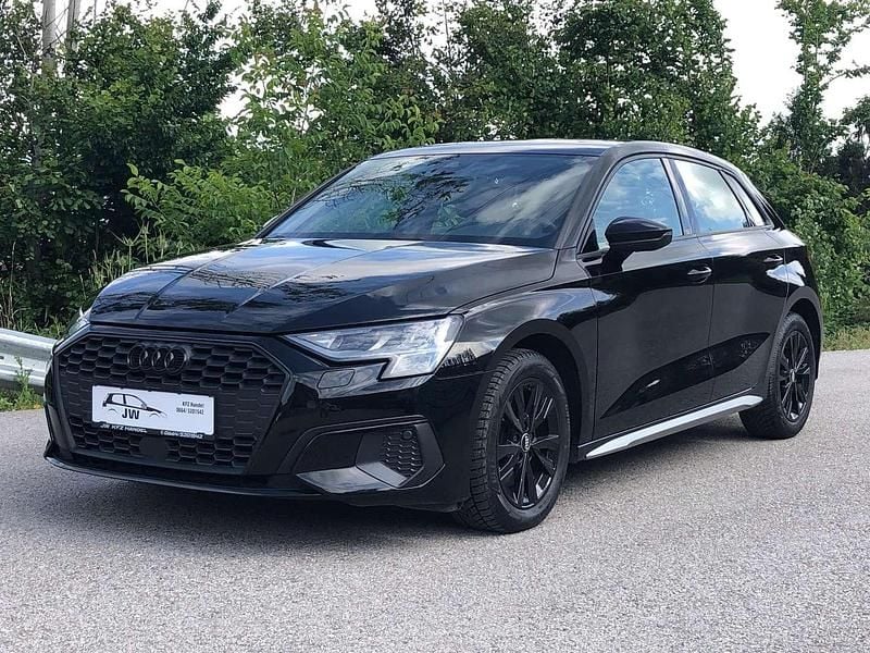 Gebraucht Audi A3 110 PS (80 kW) 2021 Grau Limousine