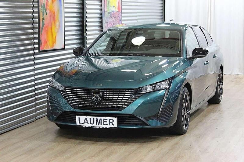 Gebraucht Peugeot 308 SW Allure 131 PS (96 kW) 2024 Blau Kombi