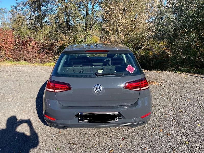 Gebraucht VW Golf VII 116 PS (85 kW) 2019 Limousine