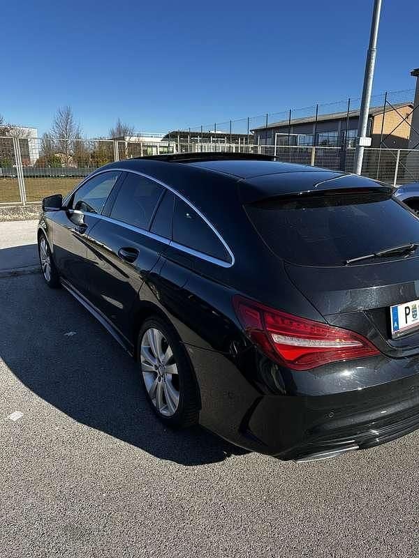 Gebraucht Mercedes CLA200 Shooting Brake AMG line 136 PS (100 kW) 2018 Schwarz Kombi