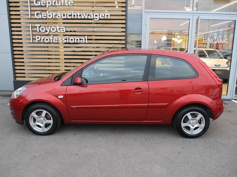 Gebraucht Ford Fiesta 69 PS (50 kW) 2007 Orange Kleinwagen