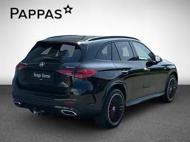 Gebraucht Mercedes GLC300e AMG 333 PS (244 kW) 2025 Schwarz SUV