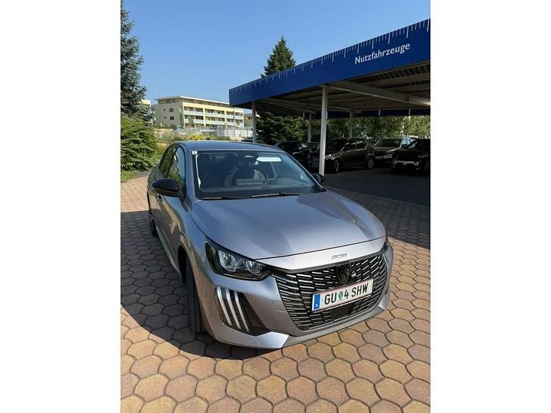 Neu Peugeot 208 Allure 101 PS (74 kW) 2025 Kleinwagen