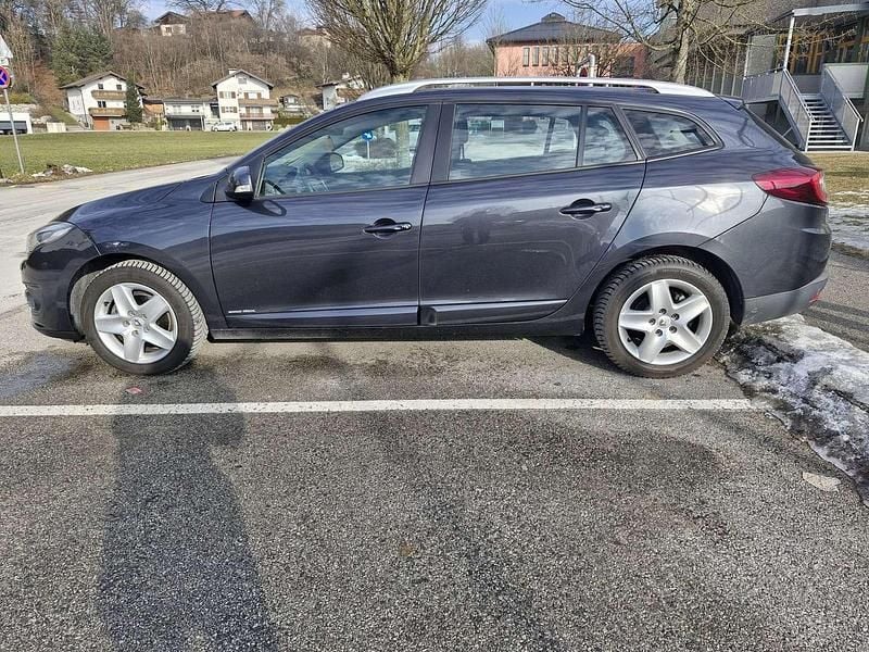 Gebraucht Renault Mégane GrandTour LIMITED 116 PS (85 kW) 2014 Grau Kombi