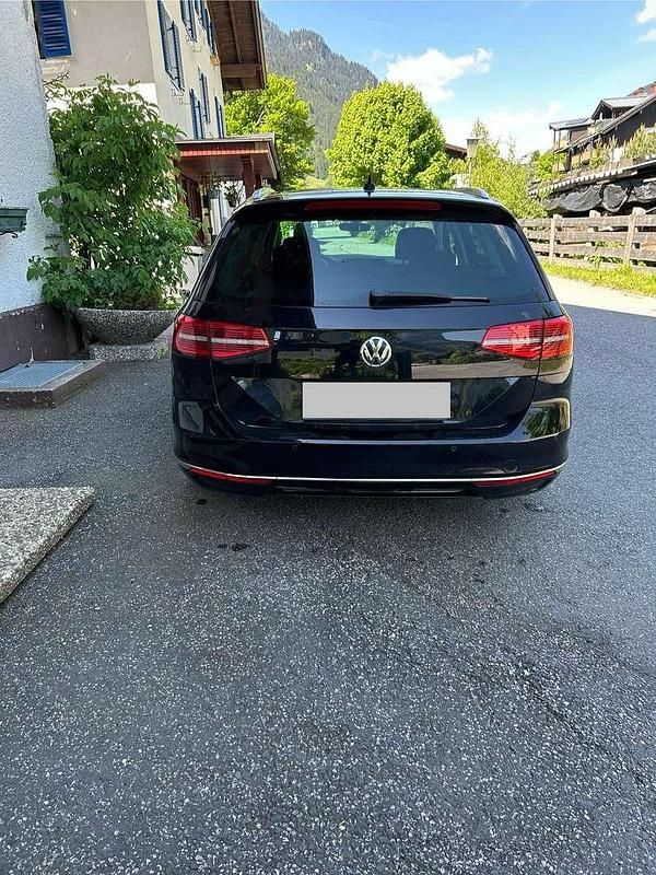 Gebraucht VW Passat Highline 150 PS (110 kW) 2015 Kombi