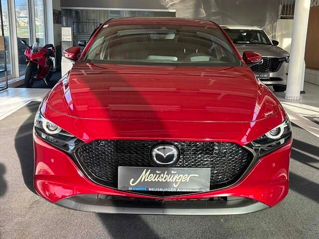 Gebraucht Mazda 3 122 PS (89 kW) 2019 Rot Kleinwagen