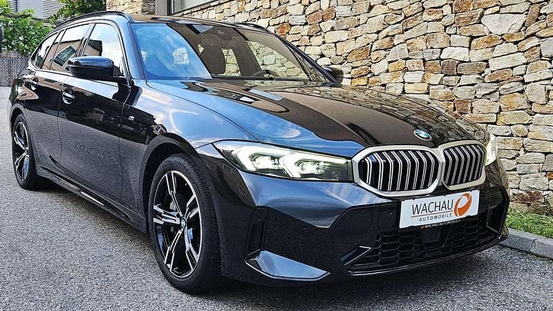 Gebraucht BMW 330 M Sport 245 PS (180 kW) 2024 Schwarz Kombi