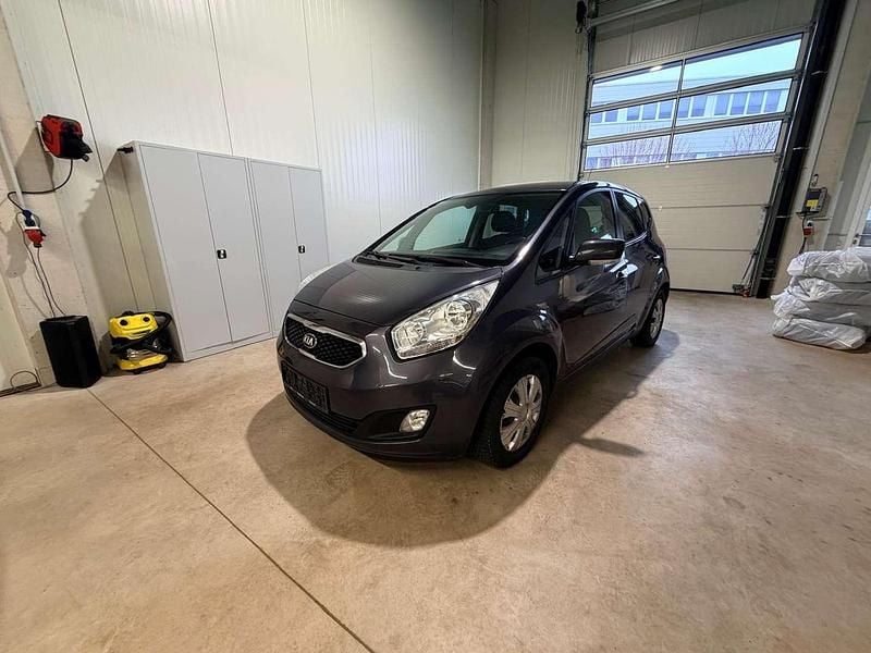 Gebraucht Kia Venga Spirit 128 PS (94 kW) 2014 Grau Kleinwagen