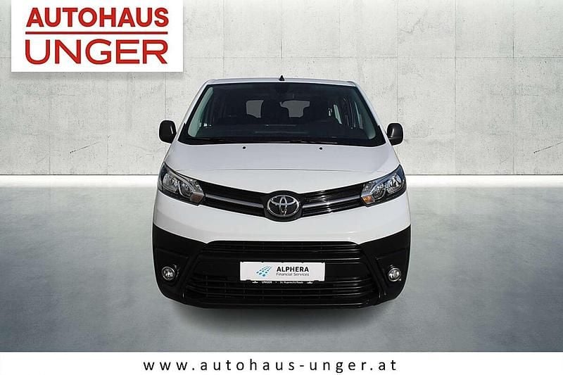 Gebraucht Toyota Proace Verso 144 PS (105 kW) 2022 Weiß Kombi