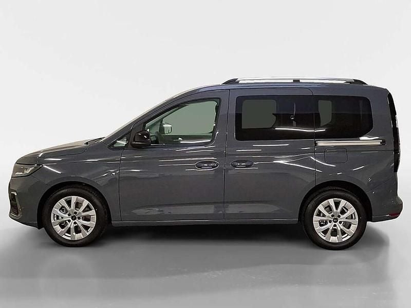 Neu Ford Tourneo Titanium 122 PS (89 kW) 2026 Kombi