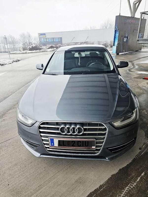 Gebraucht Audi A4 120 PS (88 kW) 2013 Limousine
