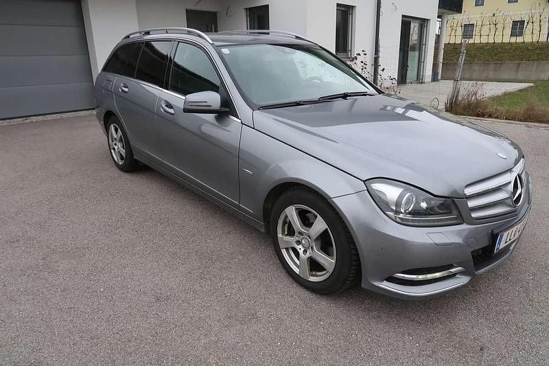 Gebraucht Mercedes C250 Avantgarde 204 PS (150 kW) 2011 Grau Kombi